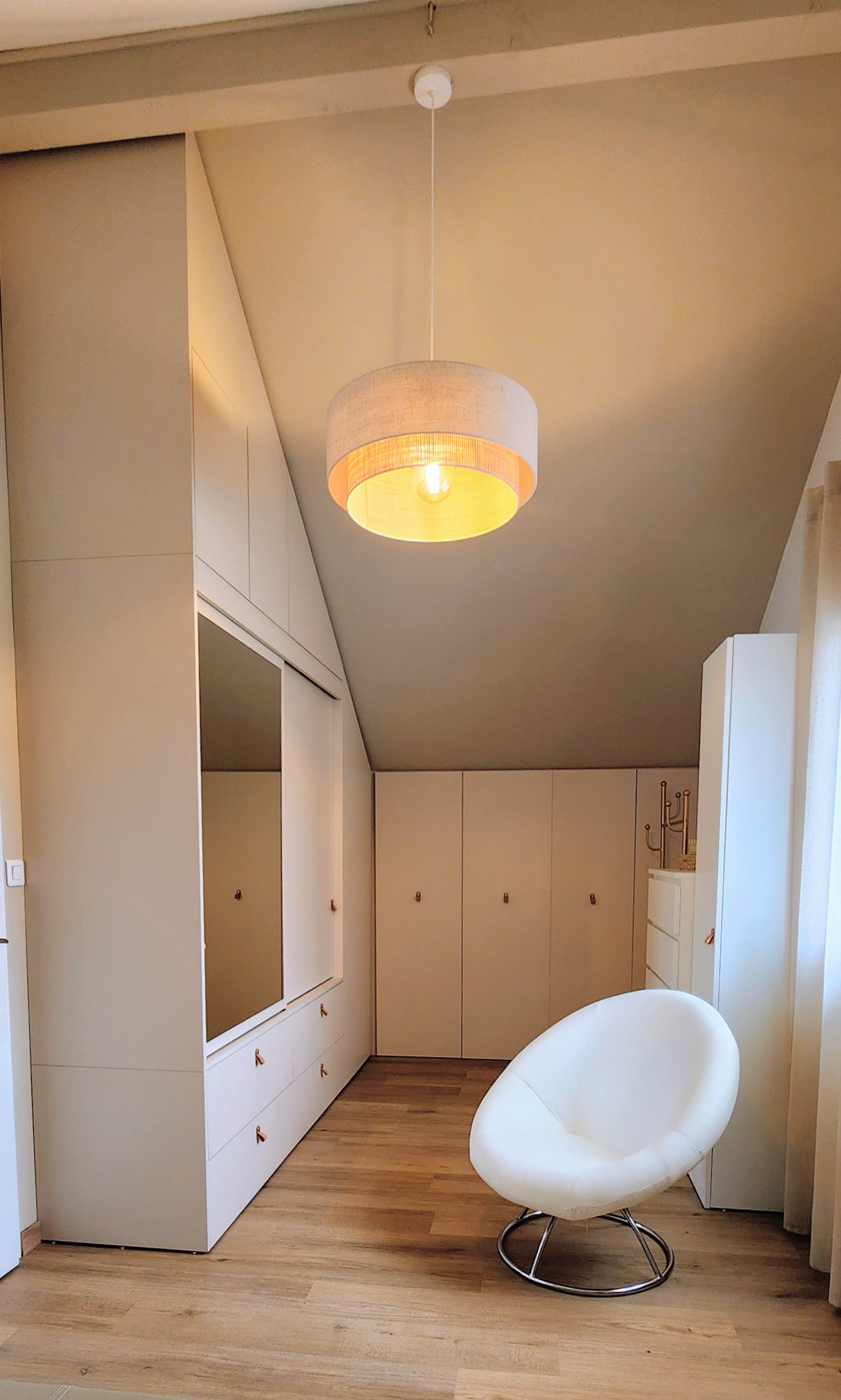 Chambre sobre et apaisante